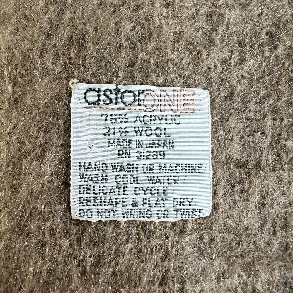 Astor One Scarf Wool Blend Tan Plaid Wrap‎ Vintage Made Japan Fringe Fuzzy Shawl